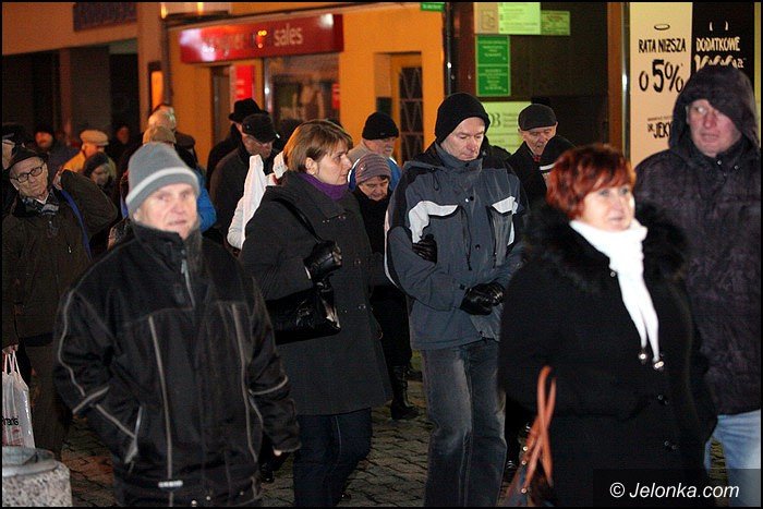 msza-marsz-i-znicze-pamieci-ofiar-grudnia-foto-49815