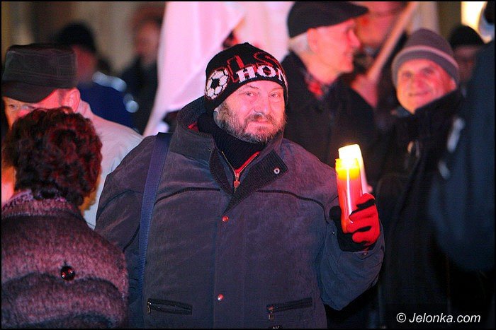 msza-marsz-i-znicze-pamieci-ofiar-grudnia-foto-49815