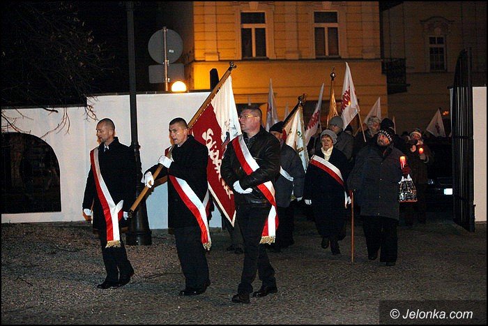 msza-marsz-i-znicze-pamieci-ofiar-grudnia-foto-49815