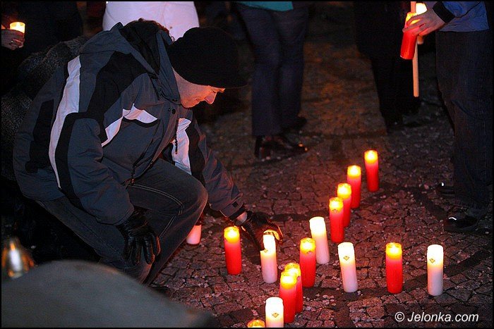 msza-marsz-i-znicze-pamieci-ofiar-grudnia-foto-49815