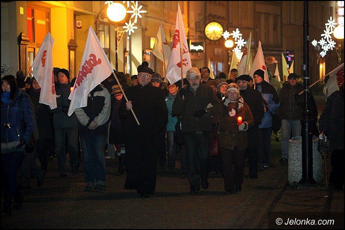 msza-marsz-i-znicze-pamieci-ofiar-grudnia-foto-49815