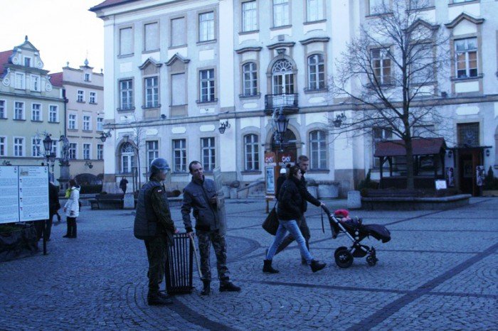 zywa-lekcja-ponurej-historii-na-placu-ratuszowym-foto-49822