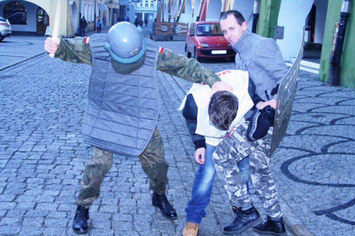 zywa-lekcja-ponurej-historii-na-placu-ratuszowym-foto-49822