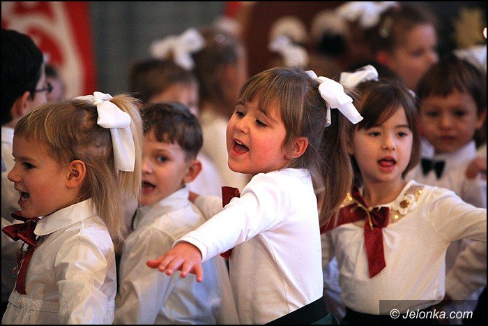 koledy-i-jaseka-dla-rodzicow-w-okraglaczku-foto-49881