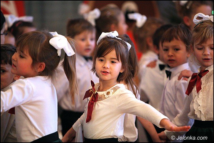 koledy-i-jaseka-dla-rodzicow-w-okraglaczku-foto-49881