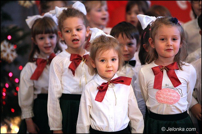 koledy-i-jaseka-dla-rodzicow-w-okraglaczku-foto-49881