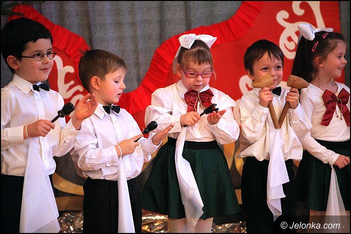 koledy-i-jaseka-dla-rodzicow-w-okraglaczku-foto-49881