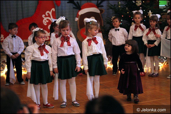 koledy-i-jaseka-dla-rodzicow-w-okraglaczku-foto-49881