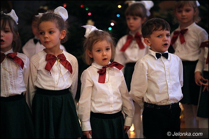 koledy-i-jaseka-dla-rodzicow-w-okraglaczku-foto-49881