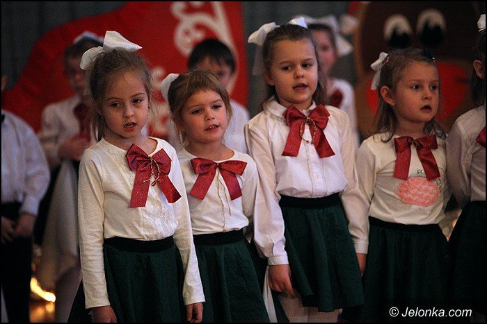 koledy-i-jaseka-dla-rodzicow-w-okraglaczku-foto-49881