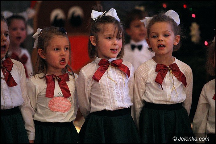 koledy-i-jaseka-dla-rodzicow-w-okraglaczku-foto-49881