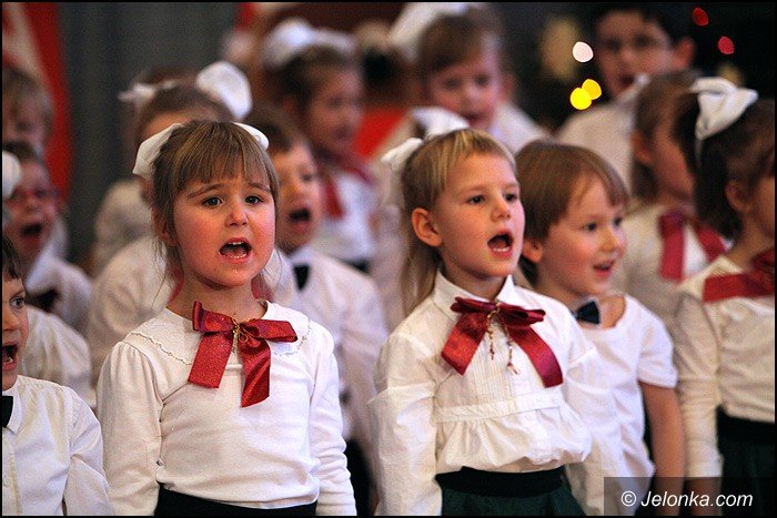 koledy-i-jaseka-dla-rodzicow-w-okraglaczku-foto-49881