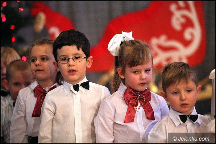 koledy-i-jaseka-dla-rodzicow-w-okraglaczku-foto-49881