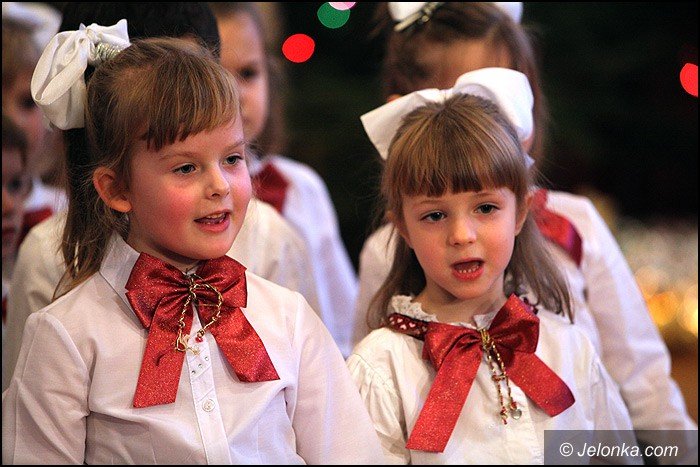 koledy-i-jaseka-dla-rodzicow-w-okraglaczku-foto-49881