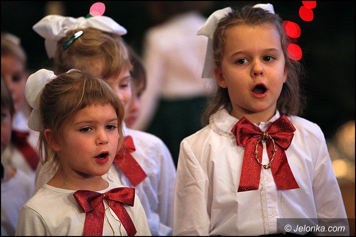 koledy-i-jaseka-dla-rodzicow-w-okraglaczku-foto-49881
