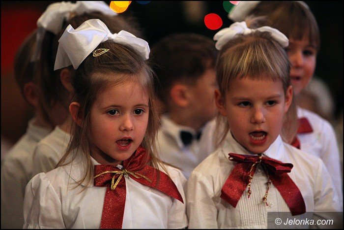 koledy-i-jaseka-dla-rodzicow-w-okraglaczku-foto-49881