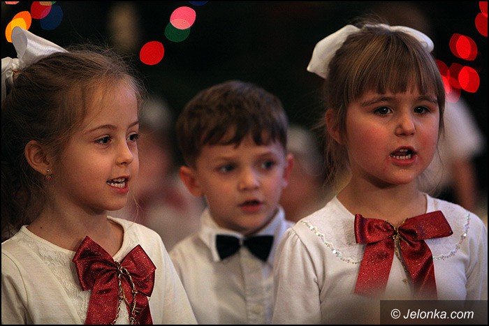 koledy-i-jaseka-dla-rodzicow-w-okraglaczku-foto-49881