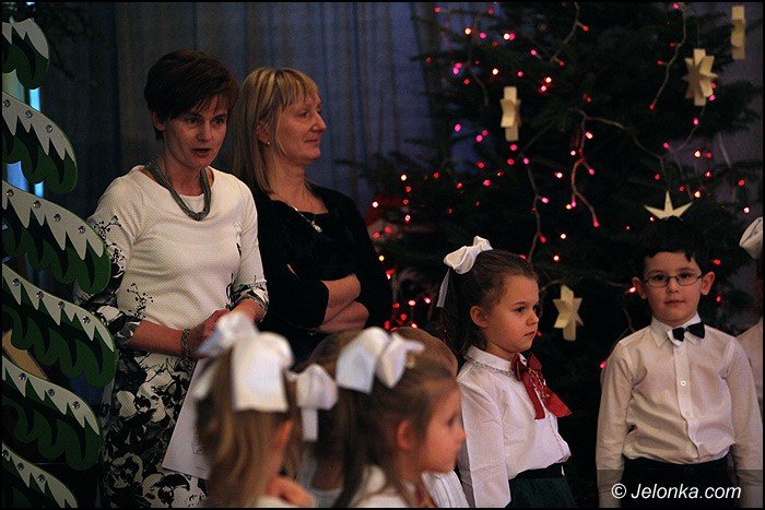 koledy-i-jaseka-dla-rodzicow-w-okraglaczku-foto-49881