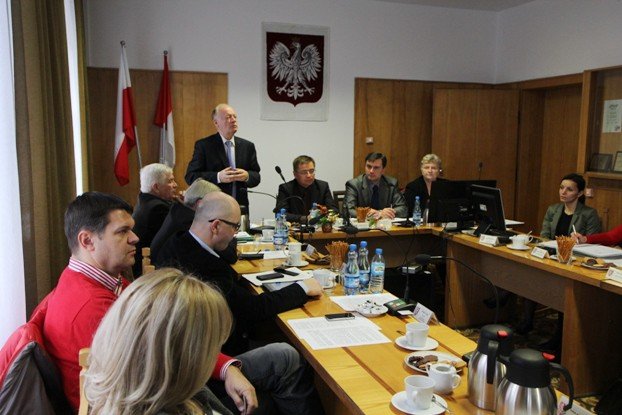 radni-powiatu-przyjeli-budzet-na-2014-rok-foto-49893