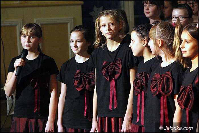 wspaniay-koncert-swiateczny-w-dwojce-foto-49902