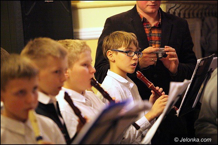wspaniay-koncert-swiateczny-w-dwojce-foto-49902