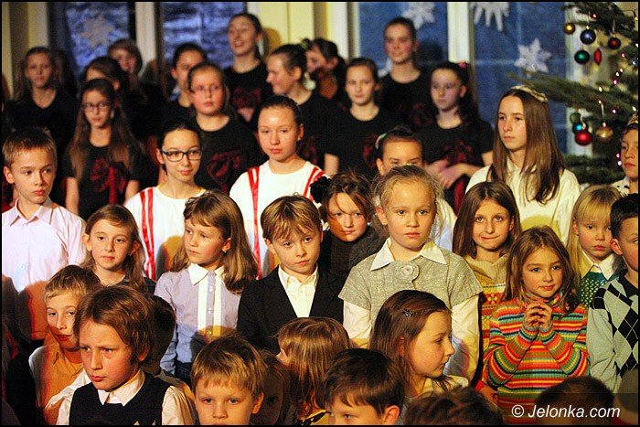 wspaniay-koncert-swiateczny-w-dwojce-foto-49902