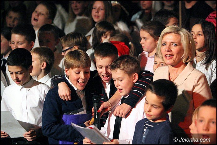 wspaniay-koncert-swiateczny-w-dwojce-foto-49902