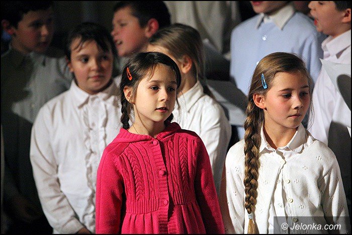 wspaniay-koncert-swiateczny-w-dwojce-foto-49902