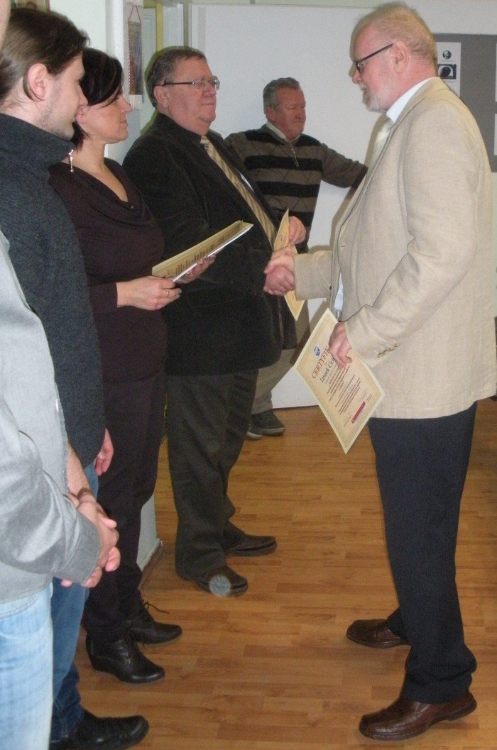 senior-na-czasie-z-komputerem-foto-49916