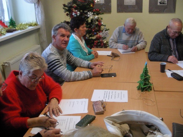 senior-na-czasie-z-komputerem-foto-49916