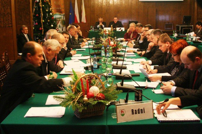 sesja-czynszowa-odwoana-z-przyczyn-formalnych-foto-49918