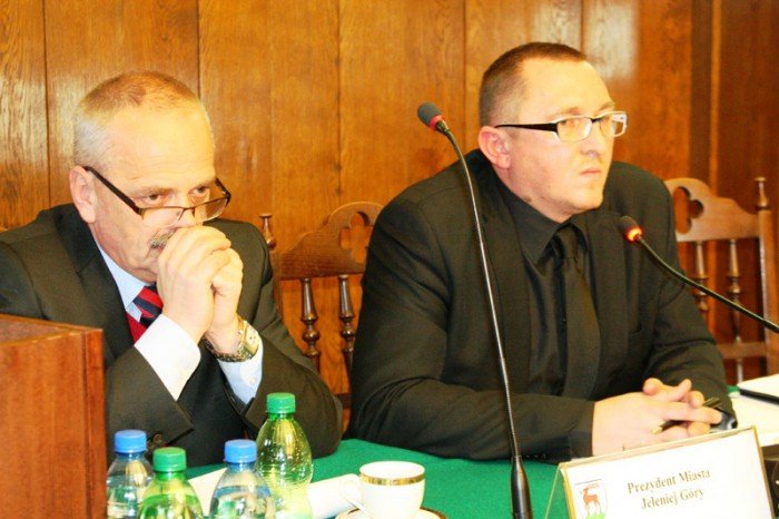 sesja-czynszowa-odwoana-z-przyczyn-formalnych-foto-49918