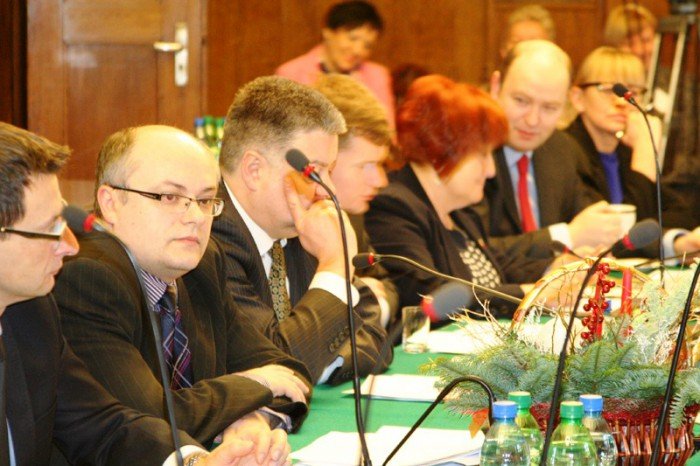 sesja-czynszowa-odwoana-z-przyczyn-formalnych-foto-49918