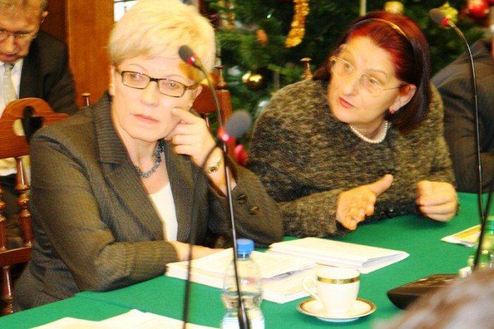 sesja-czynszowa-odwoana-z-przyczyn-formalnych-foto-49918