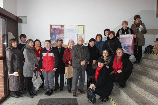 tablica-wiadomosci-dla-jeleniogorskich-seniorow-foto-49922
