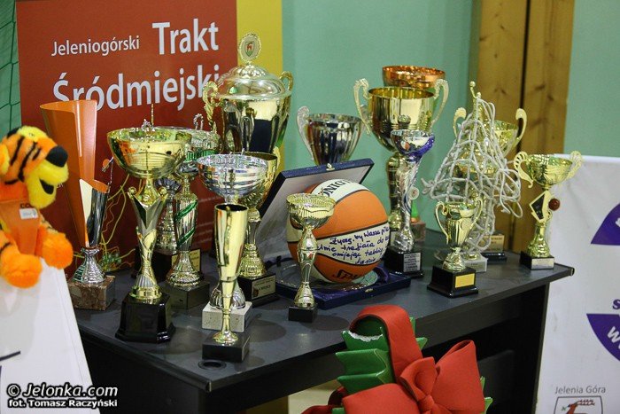 zabawa-z-basketem-z-mksem-mos-karkonosze-foto-49933