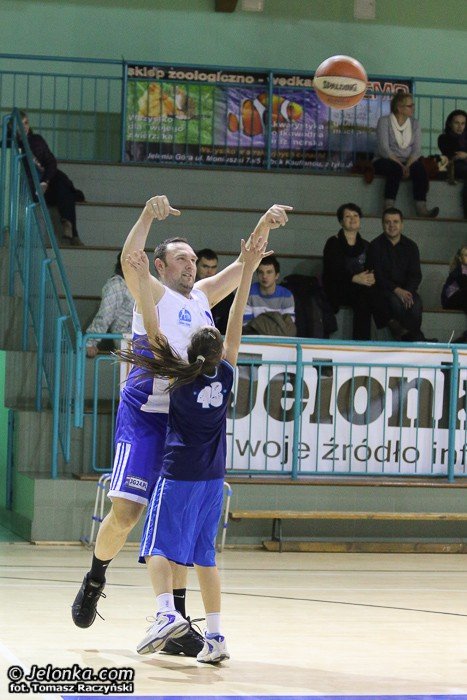 zabawa-z-basketem-z-mksem-mos-karkonosze-foto-49933