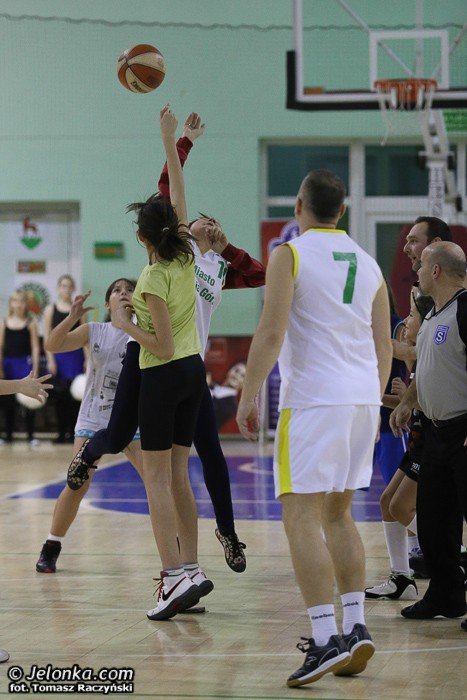 zabawa-z-basketem-z-mksem-mos-karkonosze-foto-49933