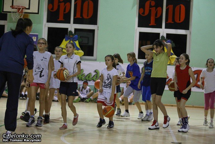 zabawa-z-basketem-z-mksem-mos-karkonosze-foto-49933