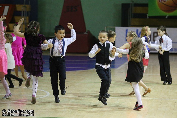 zabawa-z-basketem-z-mksem-mos-karkonosze-foto-49933