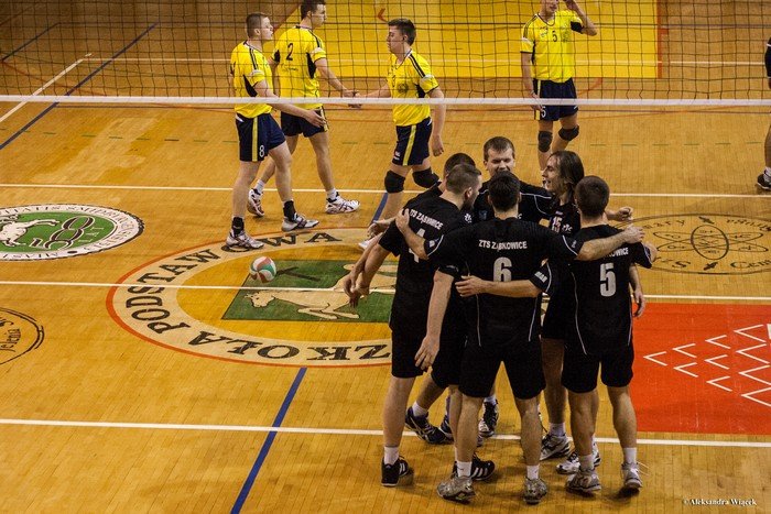 siatkarze-olimpii-powalczyli-z-liderem-foto-49939