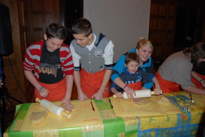 bajkowe-mikoajki-zorganizowaa-modziez-z-karpacza-foto-49947