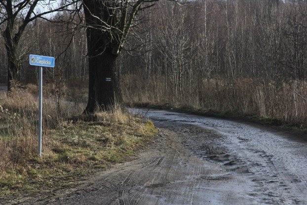 droga-z-cieplic-do-staniszowa-to-dziura-na-dziurze-foto-49991