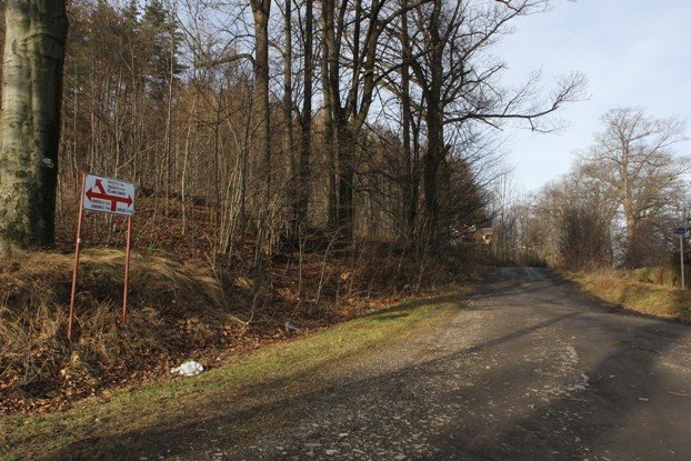 droga-z-cieplic-do-staniszowa-to-dziura-na-dziurze-foto-49991