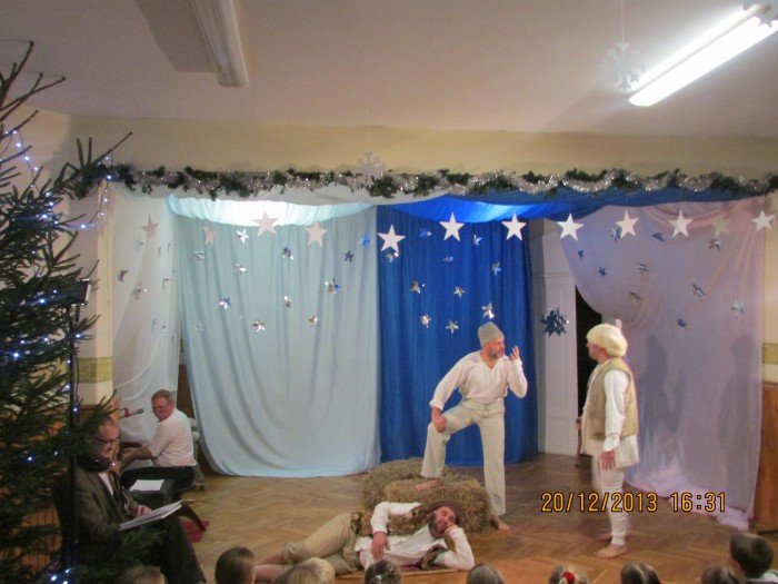 jaseka-w-zaczarowanym-parasolu-foto-49994