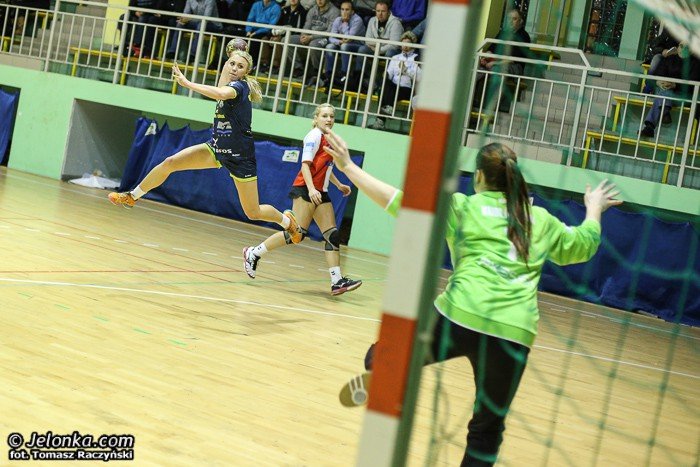 slavia-pokazaa-klase-przy-zotniczej-foto-50010
