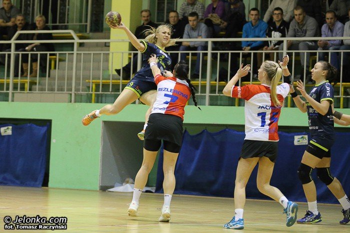 slavia-pokazaa-klase-przy-zotniczej-foto-50010