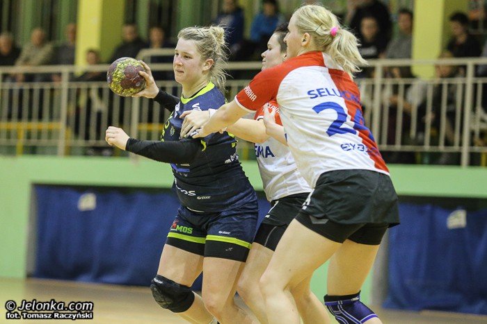 slavia-pokazaa-klase-przy-zotniczej-foto-50010