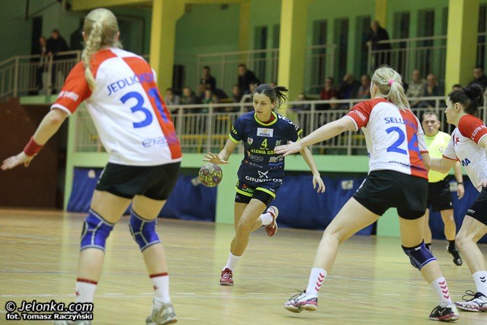 slavia-pokazaa-klase-przy-zotniczej-foto-50010