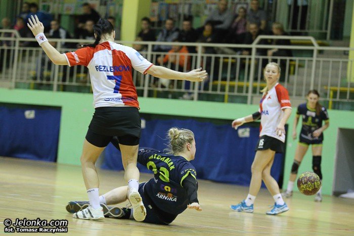 slavia-pokazaa-klase-przy-zotniczej-foto-50010